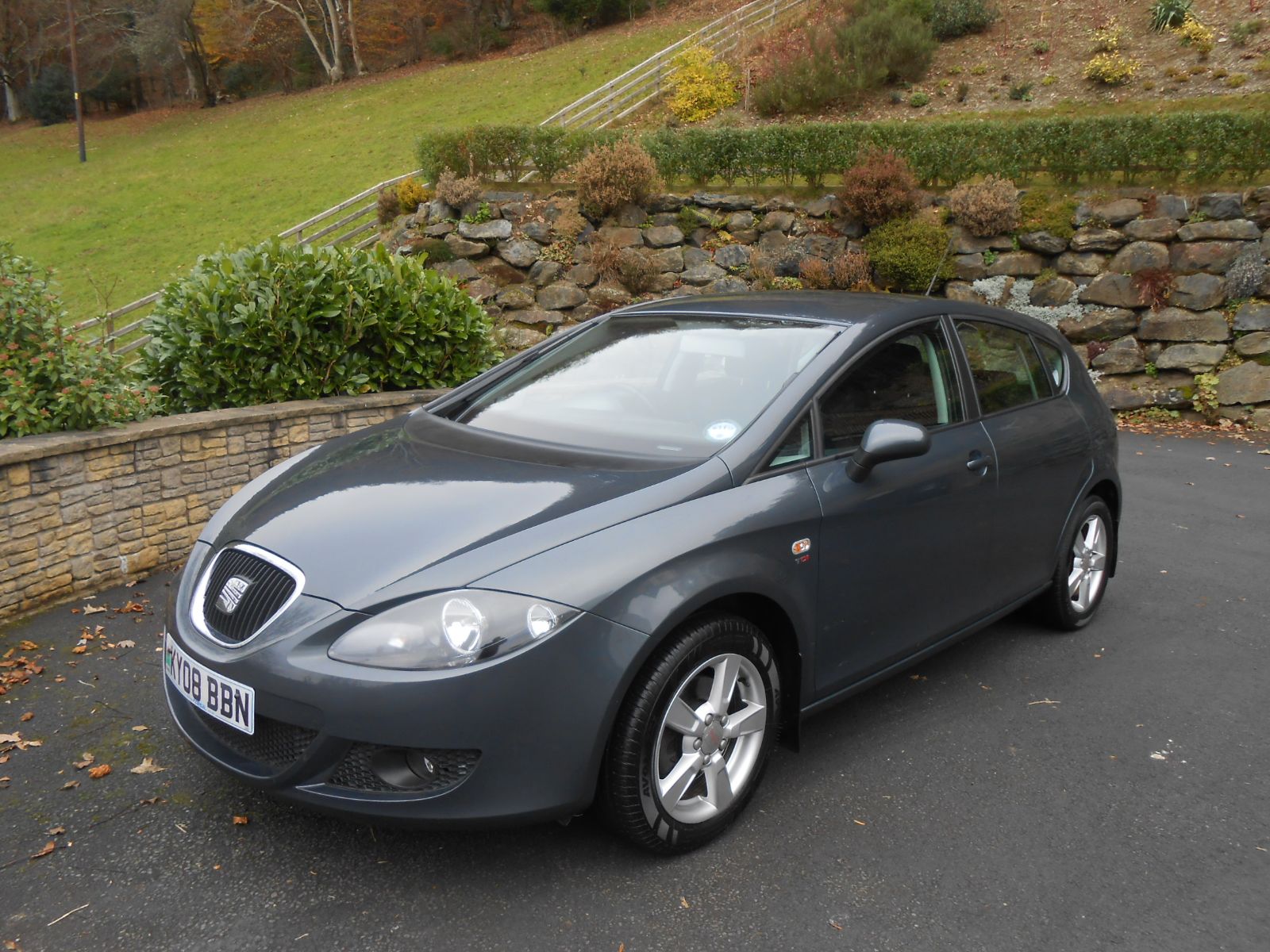 Seat Leon 2.0 TDi 140 Reference Sport car for sale Llanidloes Powys Mid ...