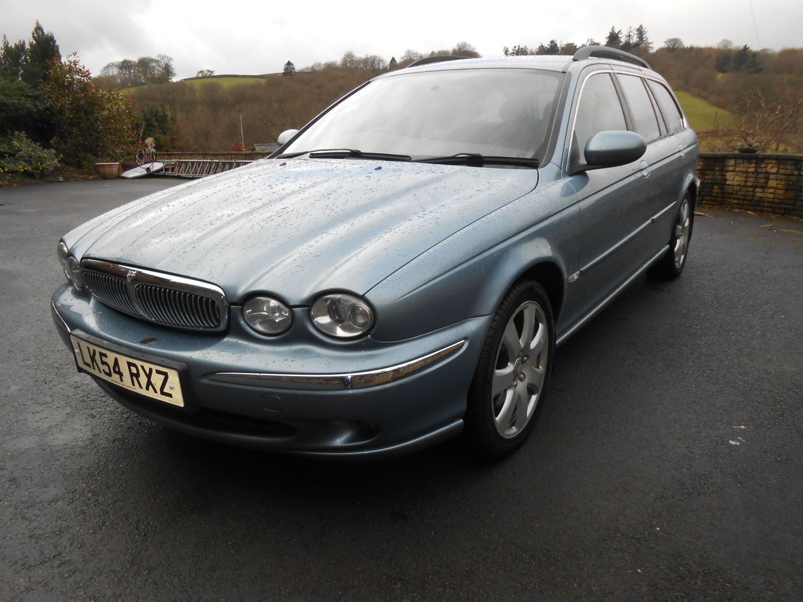 Jaguar X-Type 3.0 V6 SE Estate AWD car for sale Llanidloes Powys Mid ...